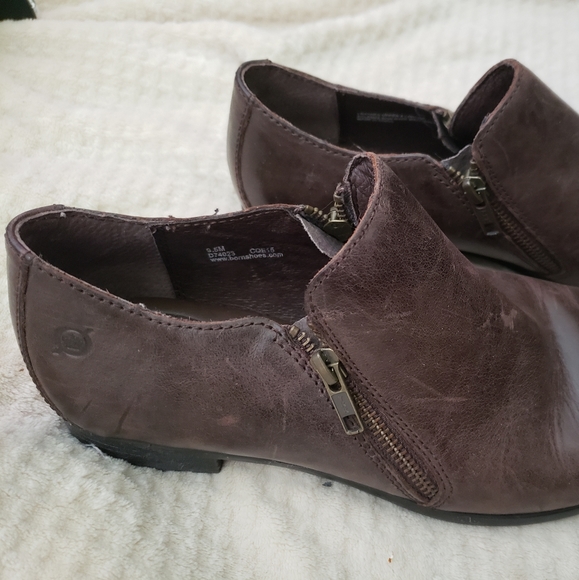 Born brown flat shoes. Size 9 - Picture 2 of 5